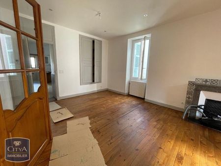 Location Maison 8 pièces 186m² LAGOR 64150 - Photo 2