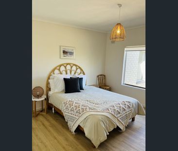 Beautiful furnished property with stunning views - Photo 6