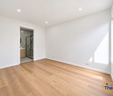 !! Brand New Fully Upgraded home for rent with 2 Masters !! - Photo 2