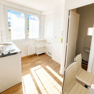 Location Appartement 1 pièce 21m² SOTTEVILLE LES ROUEN 76300 - Photo 2