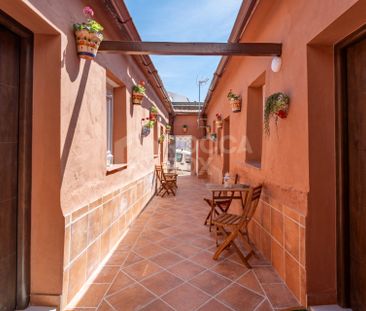 We present you this cozy apartment completely brand new, located in an authentic house kills in El Palo, one of the most soulful neighborhoods in Malaga, where life is enjoyed just a few steps from the sea. - Foto 6