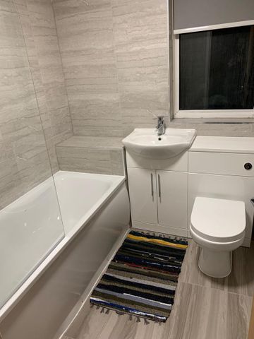 4 bedroom house to rent - Photo 3