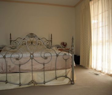 2/15 David Street, Noble Park, Vic 3174 - Photo 1