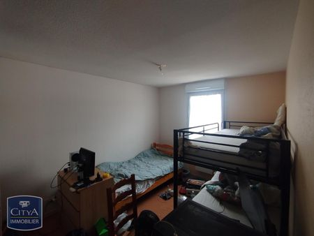 Location Appartement 4 pièces 74m² DOLE 39100 - Photo 4