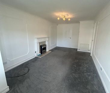 2 bedroom semi-detached bungalow to rent - Photo 3