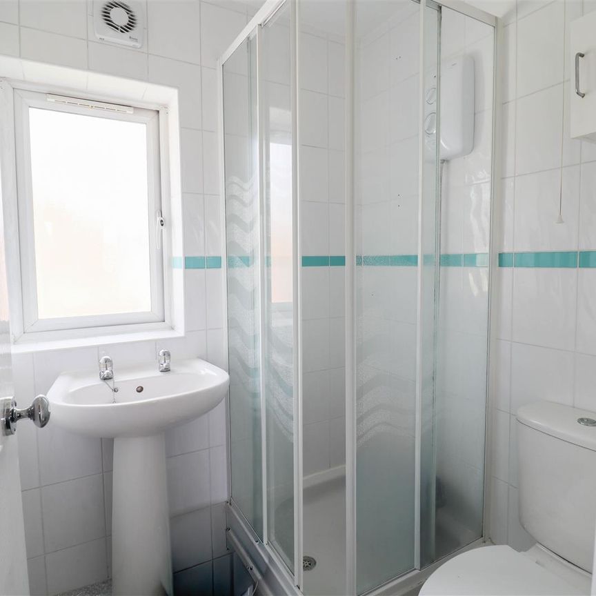 Ringwood Grove, Sothall, S20 - Photo 1