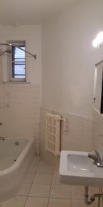 Grand 5½ à NDG (Village Monkland) - à deux pas du métro Villa-Maria, disponible pour juillet - Photo 4