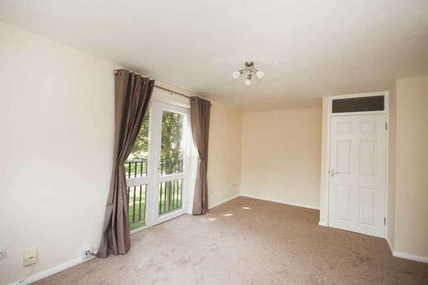 Ladybank, Bracknell, RG12 - Photo 1