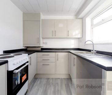 North View, Blyth - Photo 5