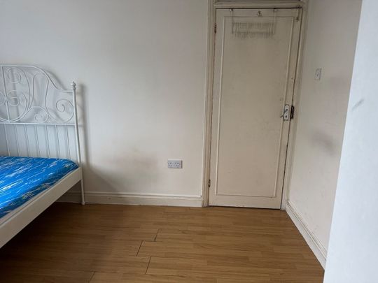 Room in a Shared House, Victor Grove, HA0 - Photo 1