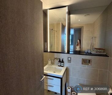 1 bedroom in a flat share to rent - Photo 6