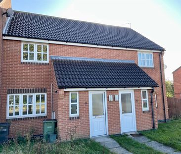 2 Bed House - Photo 4