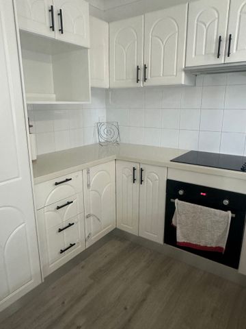 North Gosford - Photo 2