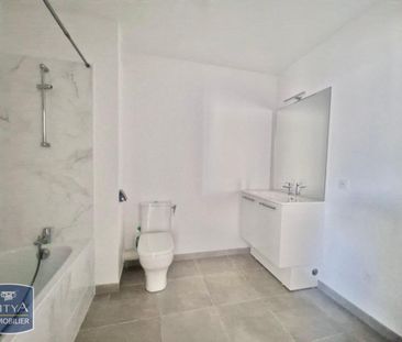 Location Appartement 2 pièces 44m² HYERES 83400 - Photo 5