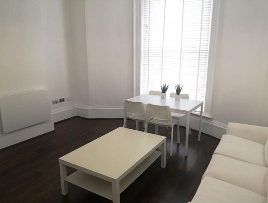 2 bedroom flat to rent - Photo 1