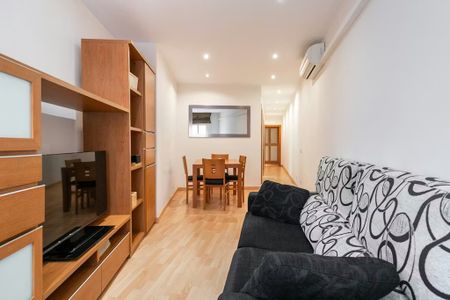 Carrer de Concepción Arenal, Barcelona, Catalonia 08027 - Photo 2