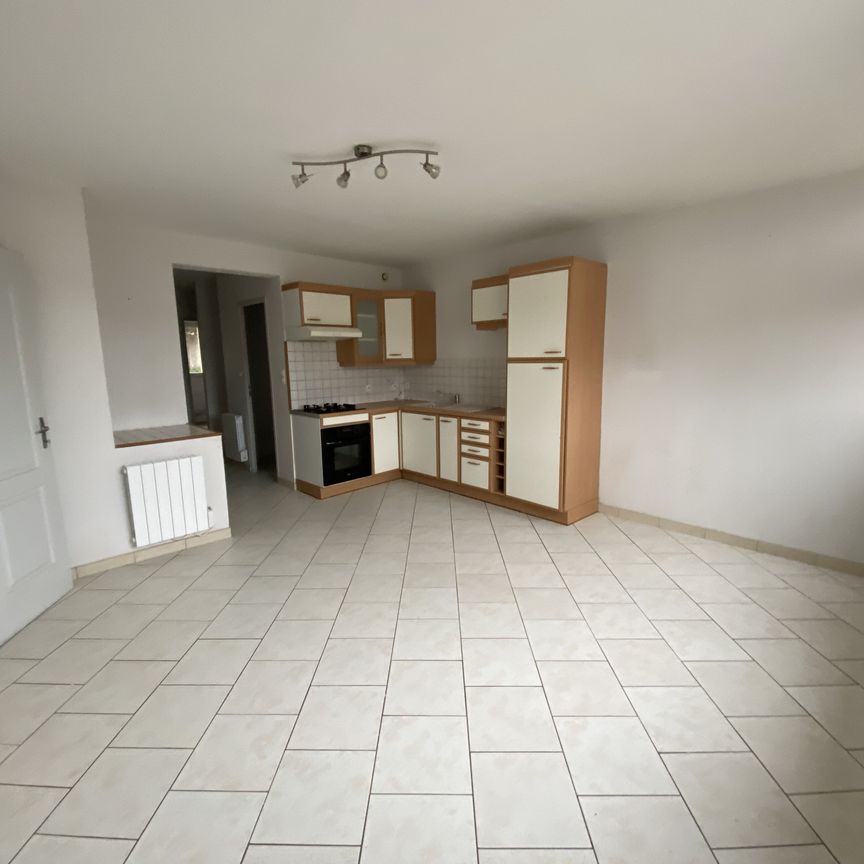 APPARTEMENT T2 avec place de parking - Photo 1