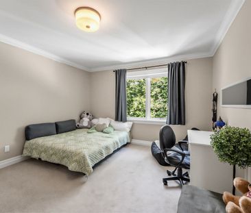 For Lease - 407 Cairncroft Road, Oakville, Ontario - Photo 4