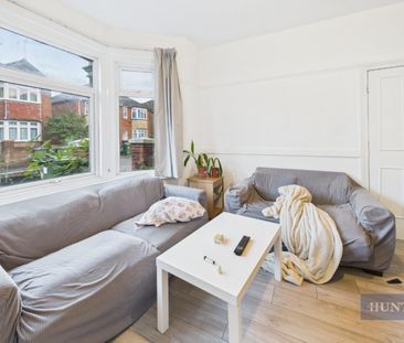 4 bedroom House To Let - Photo 1