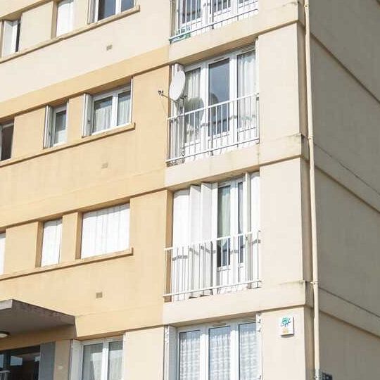 À VRIGNE AUX BOIS - Photo 1