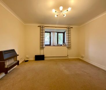 2 bedroom Semi-Detached House to let - Photo 4