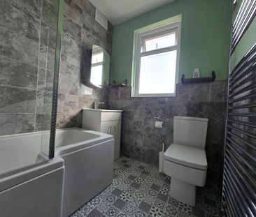 3 bedroom terraced house to rent - Photo 5