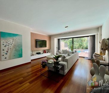 Maisonette for rent - Photo 1