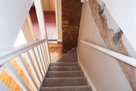 North Street, Crewkerne, Somerset - Photo 3