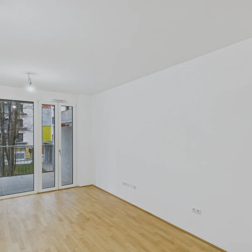 Schöne und moderne 2-Zimmer-Wohnung mit westseitigem Balkon - unmittelbare U3-Nähe - Photo 1