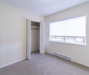 1 Bedroom - Photo 2