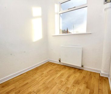 3 bedroom end of terrace house to rent - Photo 6