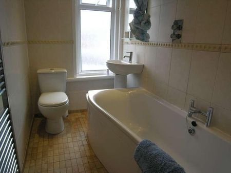 Bedroom Semi Detached House In Charminster, BH8 - Photo 5