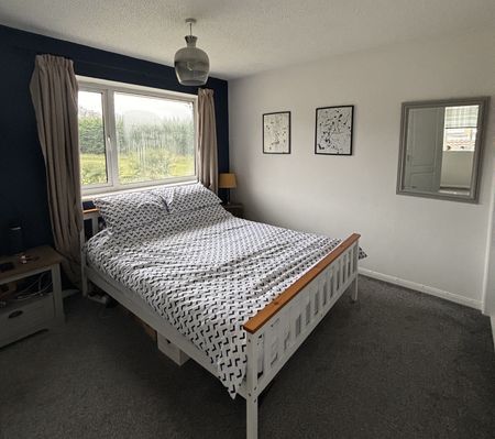 Compton Road, Yeovil - Photo 3