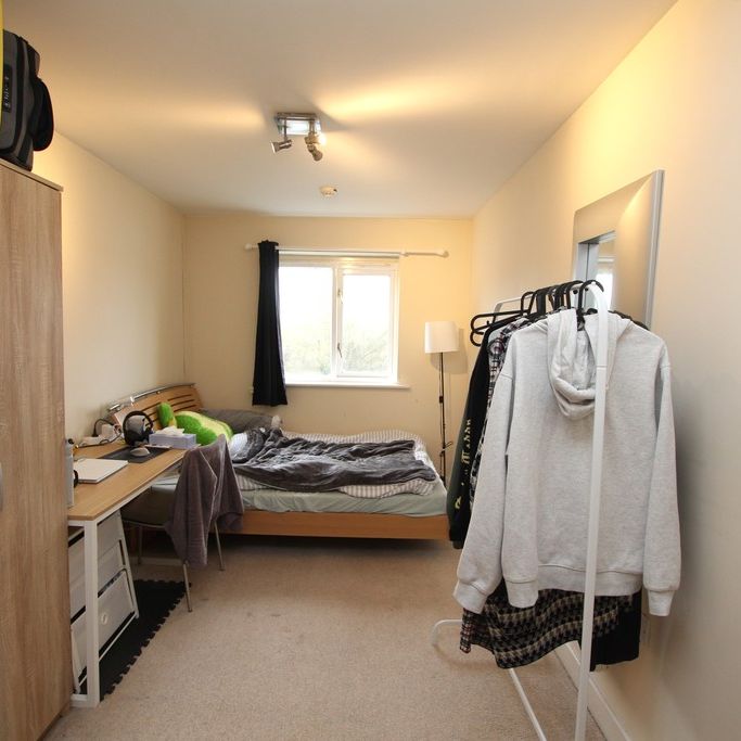 2 Bedroom Apartment, Chester - Photo 1