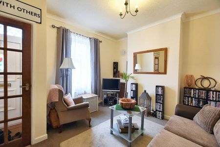 2 bedroom terraced house to rent - Photo 5