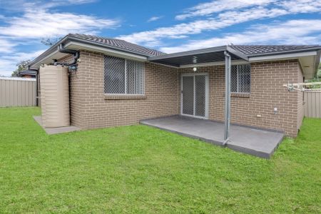 3 Bedroom Villa in the Heart of Doonside - Photo 4