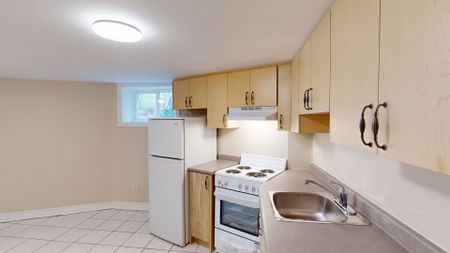 For Lease - 79 Rosemount Avenue Unit# B, Toronto, Ontario - Photo 4