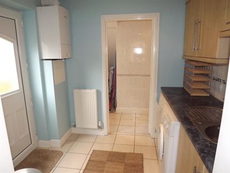 Fernbank Drive, Armthorpe, Doncaster - Photo 2