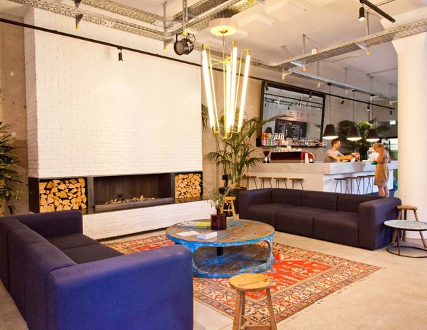 Bright & Comfortable Kreuzberg Apartment – Bookable Until May 2026 - Photo 1