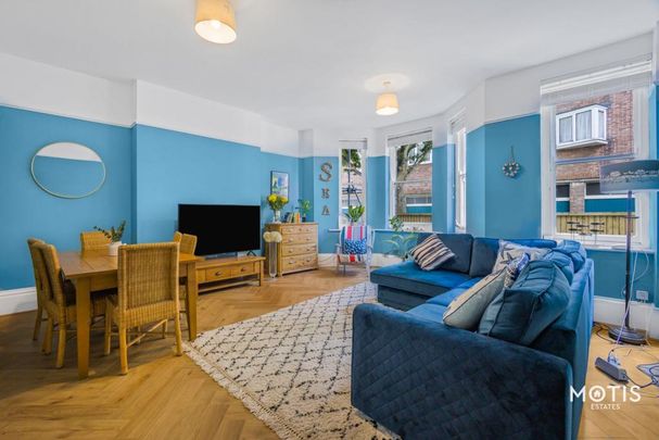 2 bedroom flat to rent - Photo 1