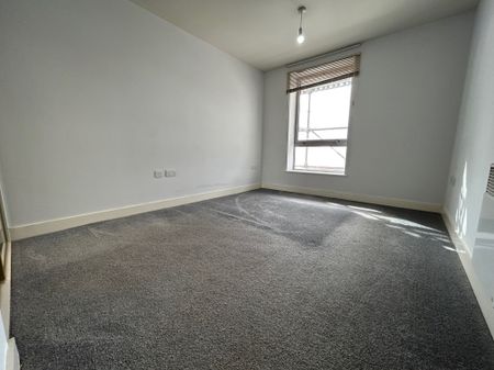 2 bedroom flat to rent - Photo 2