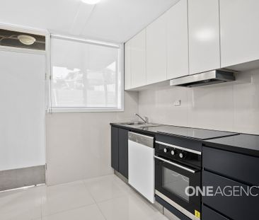 MODERN AND LOW MAINTENANCE UNIT - WATER AND ELECTRICITY INCLUDED - Photo 3