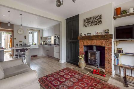 One Tree Hill Road, Guildford, GU4 - Photo 4