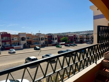 Piso de alquiler en Calle Laguna de Fuentilleja, 4r, La Florida - Photo 2