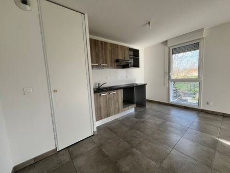 Location Appartement 3 pièces 60m² BASSENS 33530 - Photo 2
