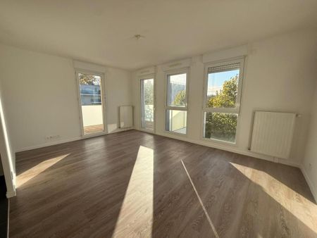 Location Appartement 3 pièces 61m² THORIGNY SUR MARNE 77400 - Photo 2