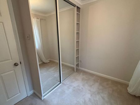 2 bedroom semi-detached bungalow to rent - Photo 5