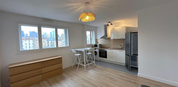 À louer : Studio meublé de 23 m² à Puteaux - Photo 2