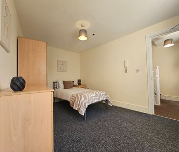 Room in a Shared House, Horton Street, BS2 - Photo 1