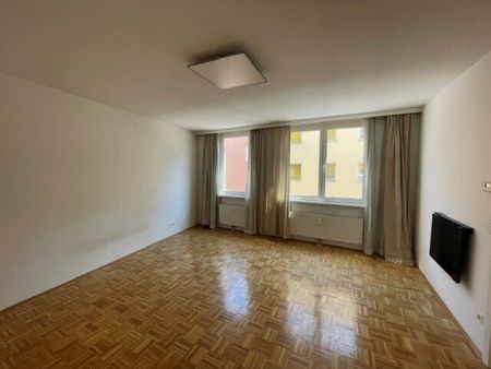 Gepflegte 2-Zi-Wohnung Nähe Schillerplatz - Photo 2